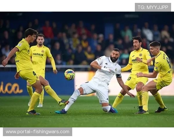 西甲争冠格局：巴萨皇马二人转，黄潜或成搅局者